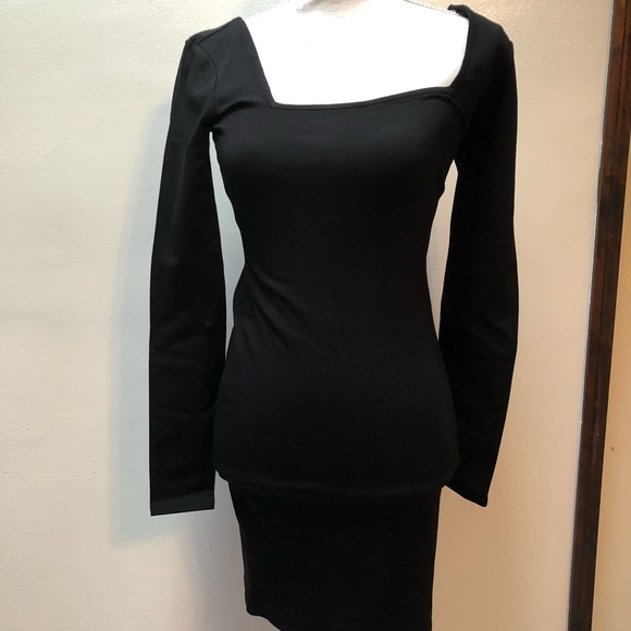 Forever 21 Dresses & Skirts - Black Dress
